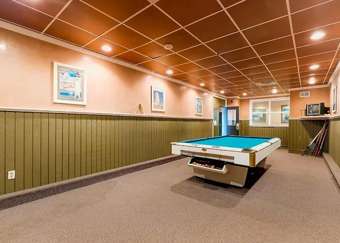 Gorgeous Beachfront With Balcony Pools Gym & Game * Ocean City