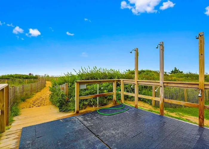 Gorgeous Beachfront With Balcony Pools Gym & Game * Ocean City